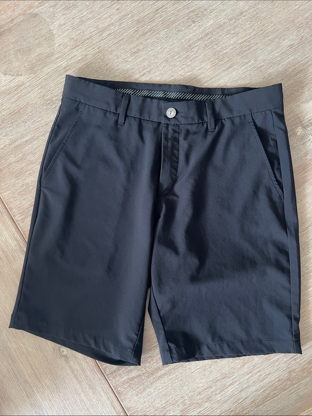 Men's PRIMO black golf shorts 32/9”